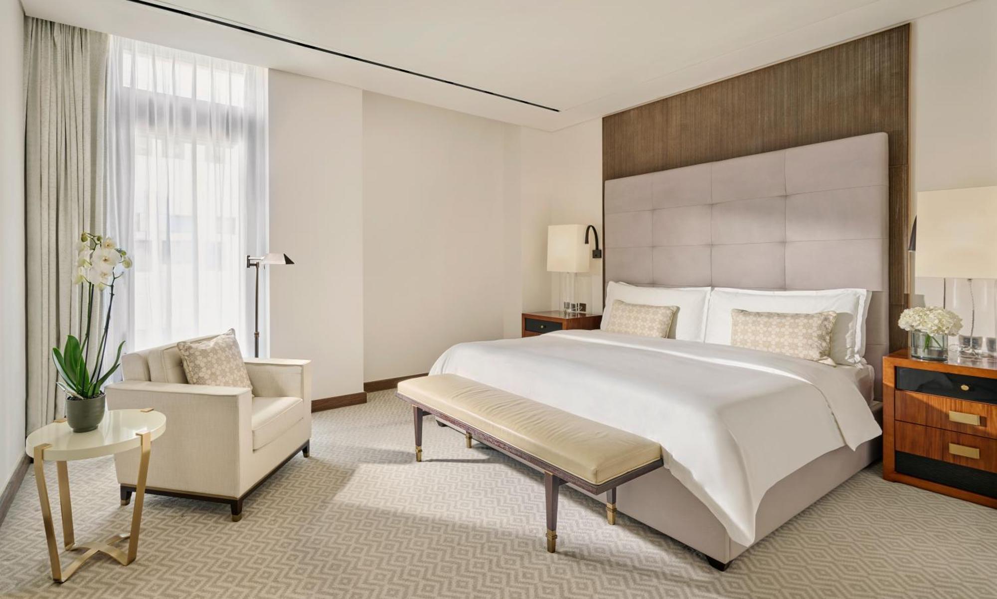 Hotel Mandarin Oriental, Dauhá Exteriér fotografie A bedroom at The Ritz-Carlton, Boston